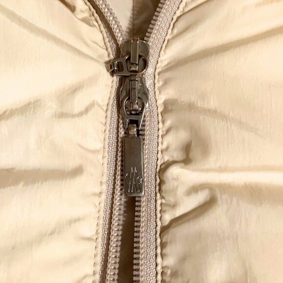 Moncler Down Coat Packable Cream Jacket EUC - Picture 9 of 11